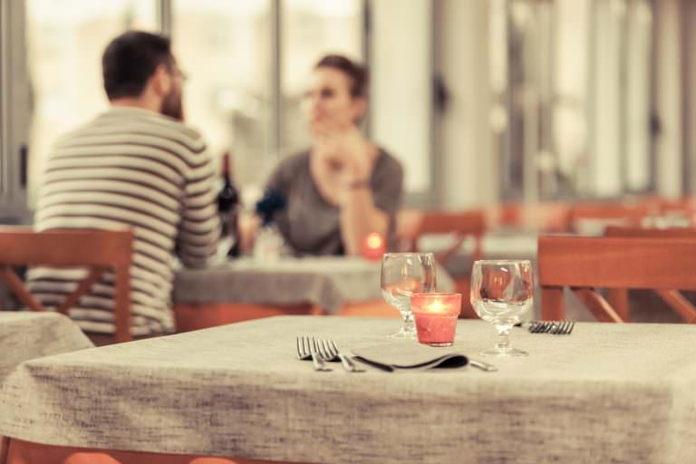 Restaurante durante el Festival Intercéltico de Lorient en Bretaña del Sur (Morbihan)