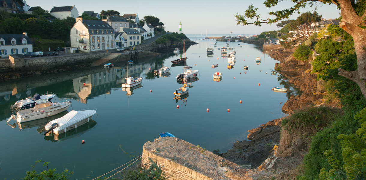 France, Finistère (29) Clohars-Carnoet, port de Doelan au lever du jour