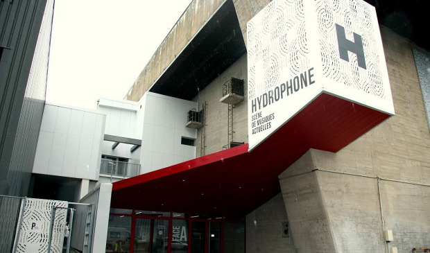 Facade d'Hydrophone, nouvelle salle des musiques actuelles à Lorient La Base