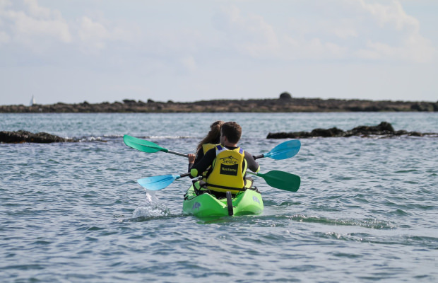 Balade en kayak à la plage de Kerguélen, à Larmor-Plage